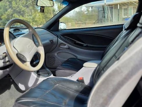 Used 1995 Ford Mustang Coupe image 9