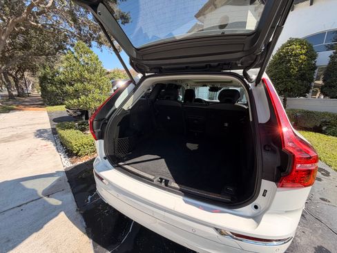 Used 2021 Volvo XC60 T5 Inscription w/ Advanced Package FWD image 12