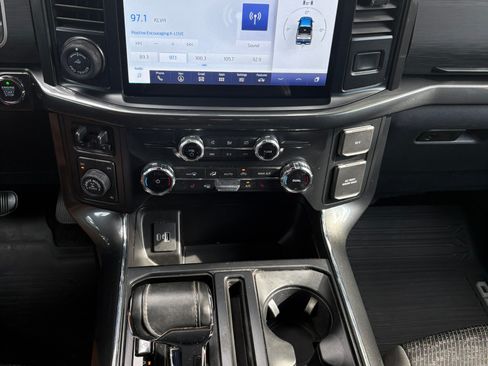 Used 2022 Ford F150 XLT w/ Equipment Group 302A High AWD/4WD image 8