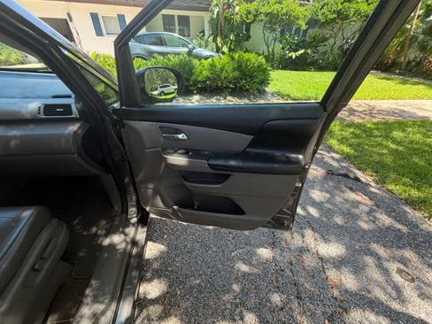 Used 2015 Honda Odyssey Touring image 19