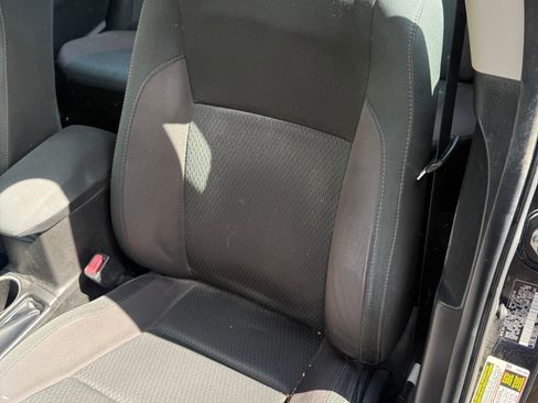 Used 2017 Toyota Corolla LE FWD image 13