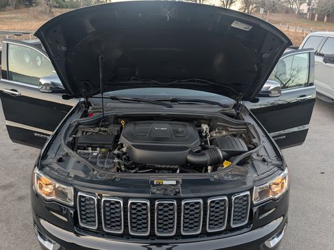 Used 2018 Jeep Grand Cherokee Limited image 14