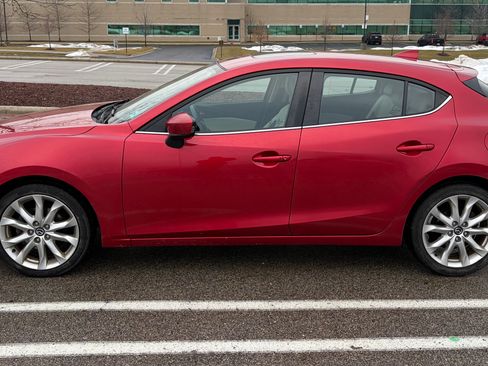 Used 2016 MAZDA MAZDA3 s Grand Touring image 2