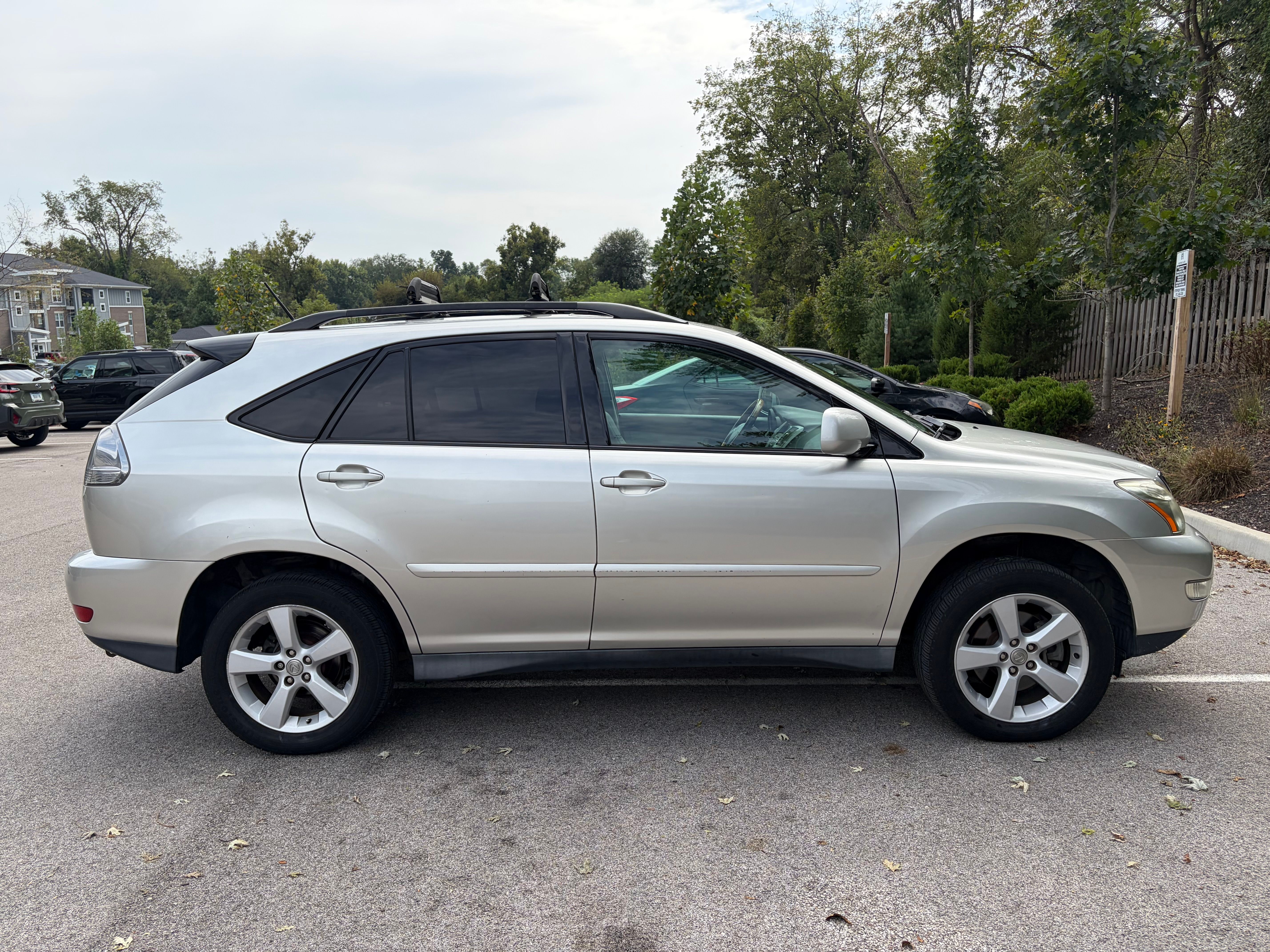 Used 2005 Lexus RX 330 AWD image 2