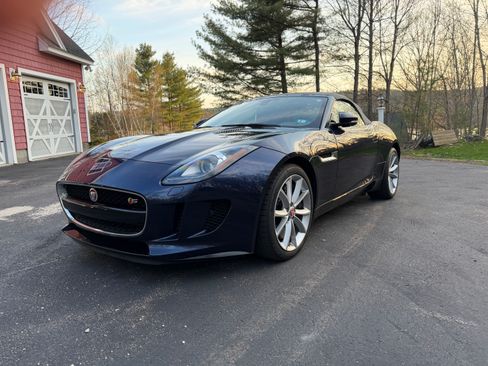 Used 2015 Jaguar F-TYPE S RWD image 5