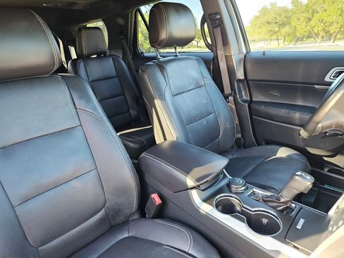 Used 2014 Ford Explorer Sport w/ Equipment Group 401A image 18