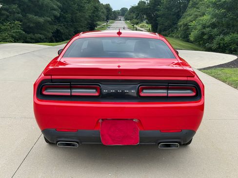 Used 2015 Dodge Challenger R/T Plus RWD image 2