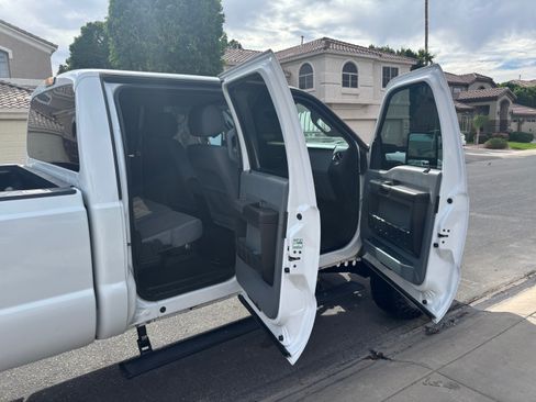 Used 2012 Ford F350 XLT w/ XLT Premium Pkg image 13