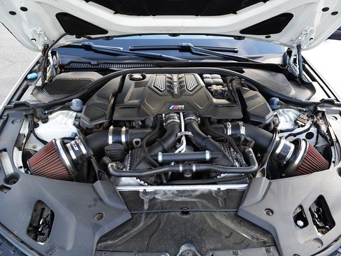 Used 2018 BMW M5 w/ Executive Package image 19