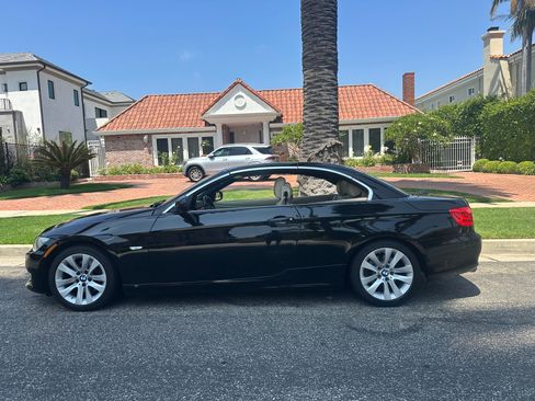 Used 2011 BMW 328i Convertible image 20