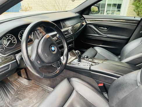 Used 2013 BMW 550i Sedan image 9