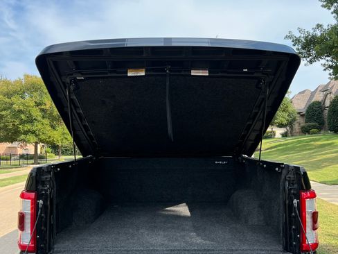 Used 2023 Ford F150 Lariat w/ Equipment Group 502A High image 4