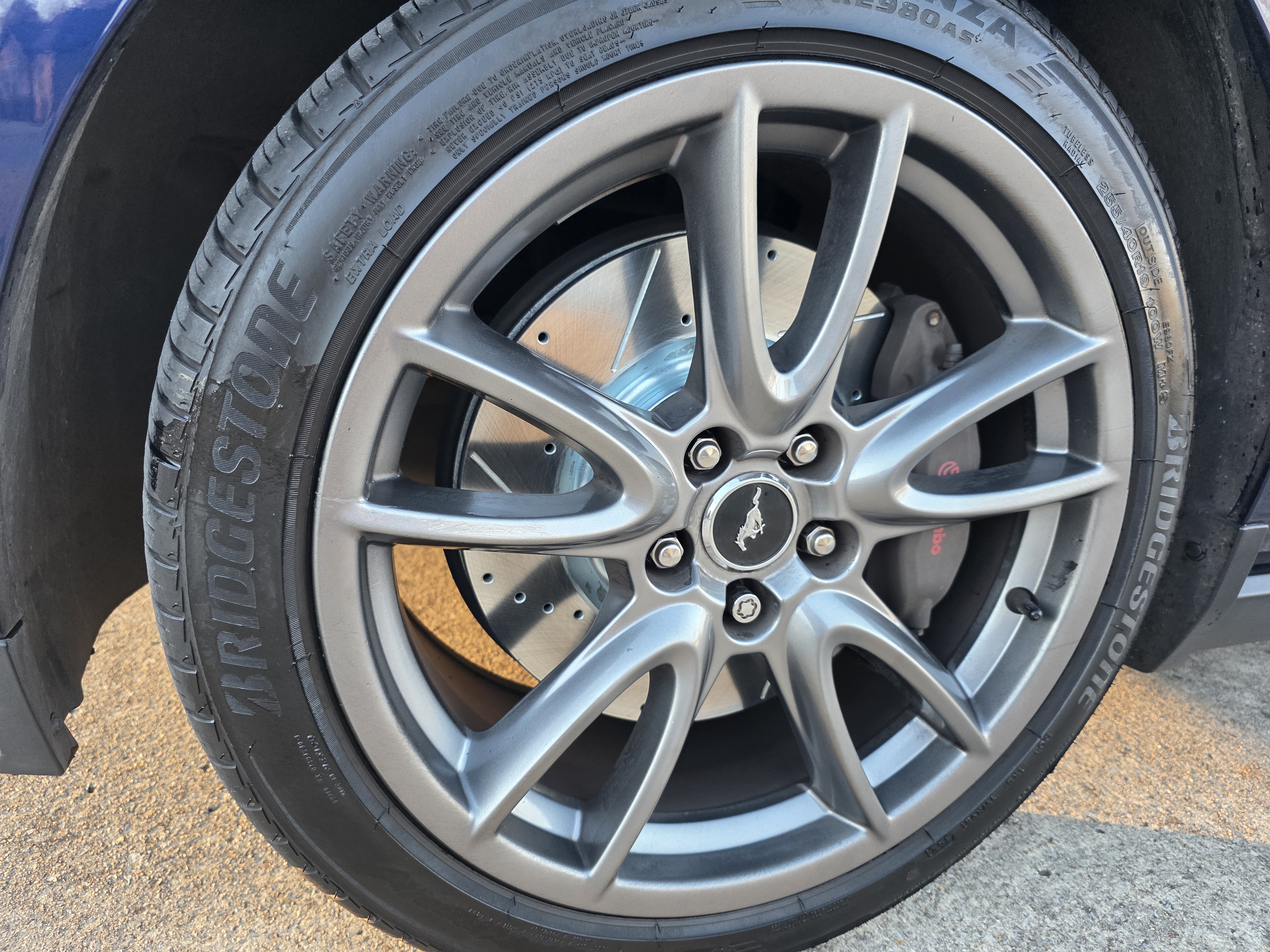 Used 2011 Ford Mustang GT Premium w/ Brembo Brake Pkg RWD image 6