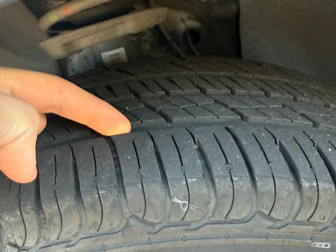 Used 2013 Volkswagen Tiguan S image 13