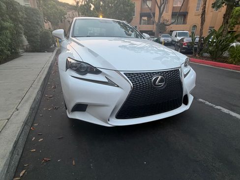 Used 2014 Lexus IS 350 w/ F Sport Package RWD image 4