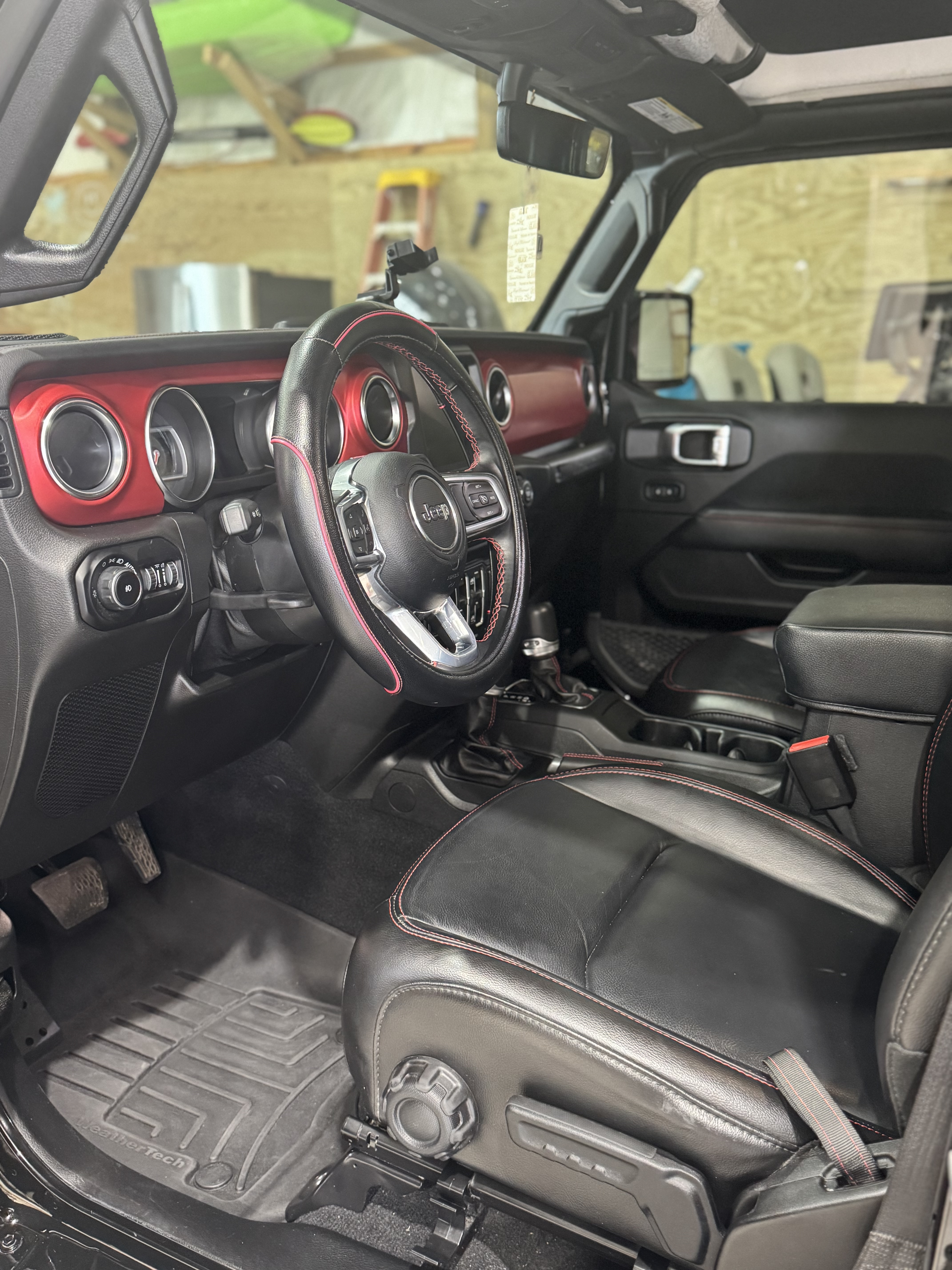 Used 2021 Jeep Wrangler Unlimited Rubicon AWD/4WD image 9