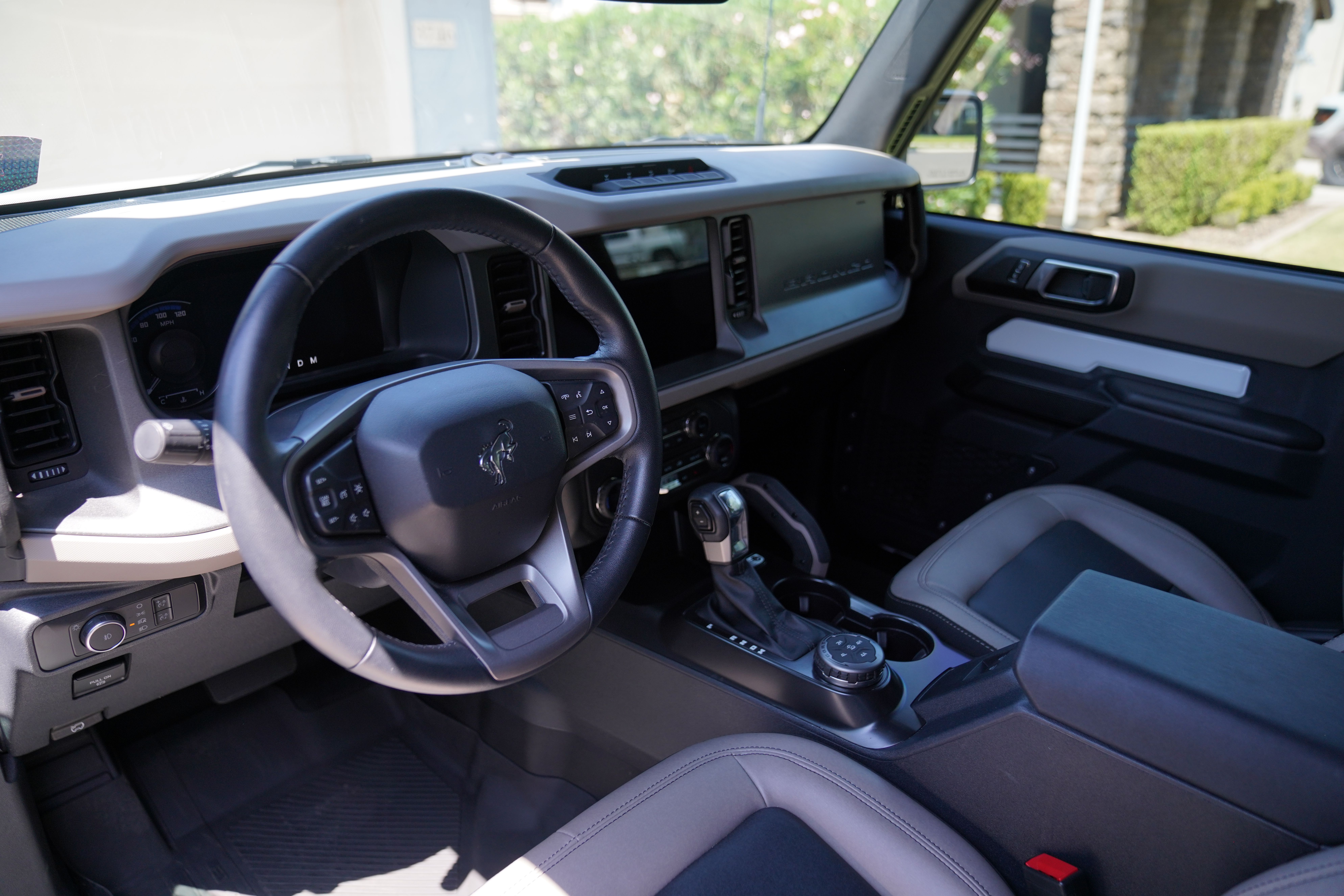 Used 2024 Ford Bronco Big Bend w/ Sasquatch Package AWD/4WD image 4