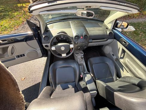 Used 2004 Volkswagen Beetle GLS image 11