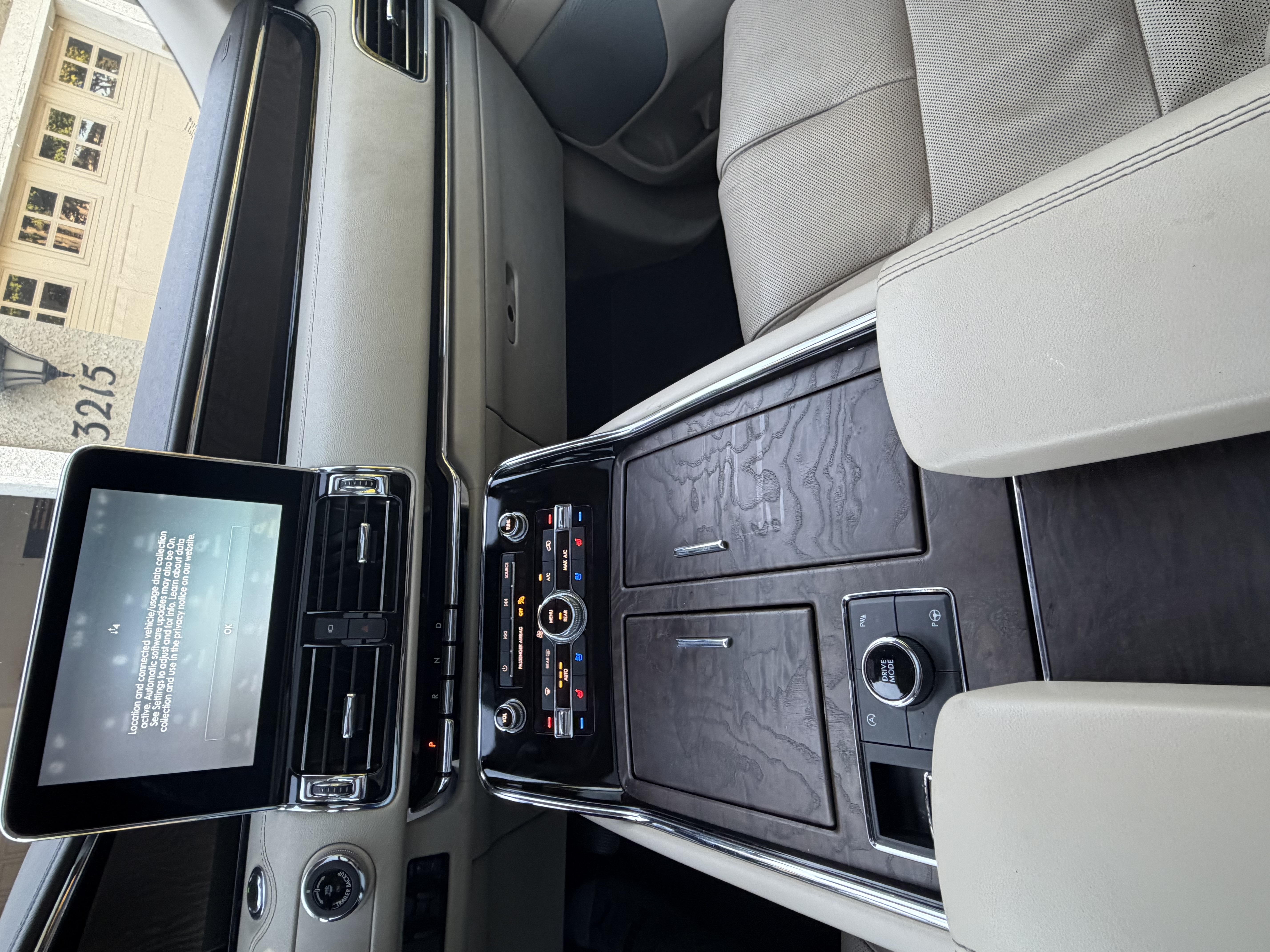 Used 2021 Lincoln Navigator Reserve w/ Luxury Package AWD/4WD image 15