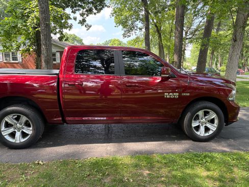 Used 2016 RAM 1500 Sport w/ Convenience Group AWD/4WD image 2