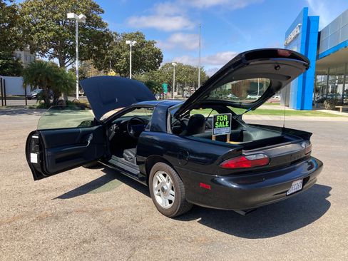 Used 1996 Chevrolet Camaro Z28 RWD image 21