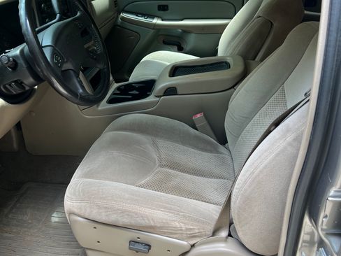 Used 2006 Chevrolet Silverado 1500 LT w/ Onstar Plus Package RWD image 5
