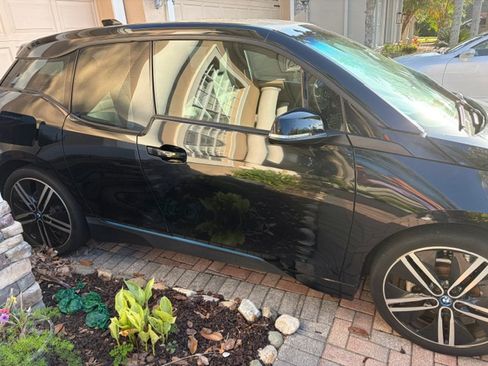 Used 2017 BMW i3 RWD image 4