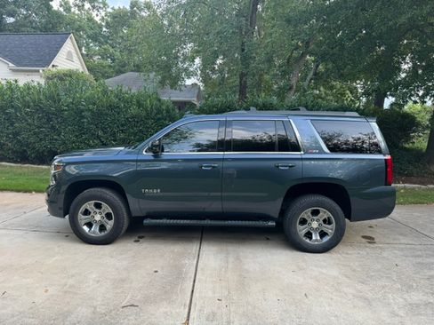 Used 2020 Chevrolet Tahoe LT AWD/4WD image 1