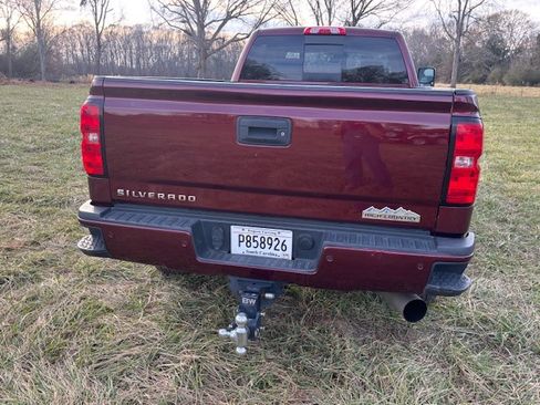 Used 2017 Chevrolet Silverado 2500 High Country w/ Duramax Plus Package image 5