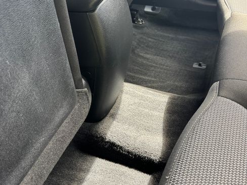 Used 2017 Kia Forte LX image 19