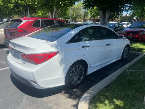 Used 2014 Hyundai Sonata Limited w/ Technology Package 05 FWD image 5