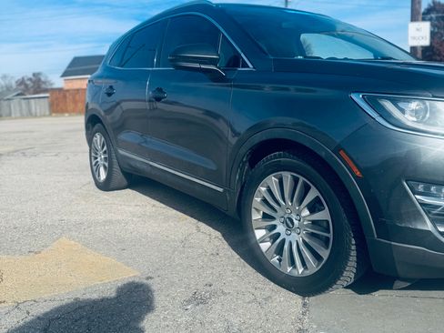 Used 2017 Lincoln MKC Reserve w/ Lincoln MKC Climate Package image 4