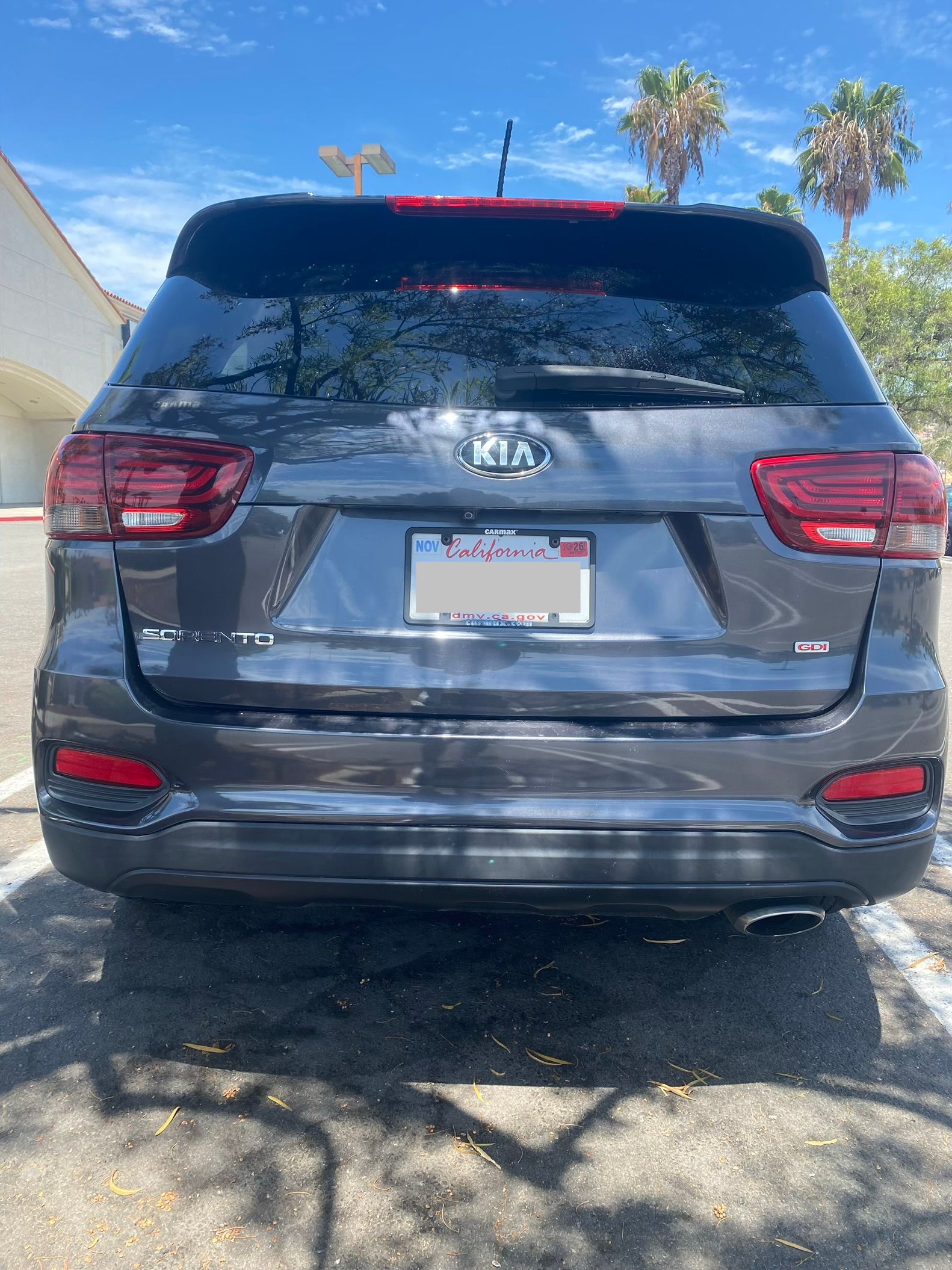 Used 2019 Kia Sorento FWD image 1