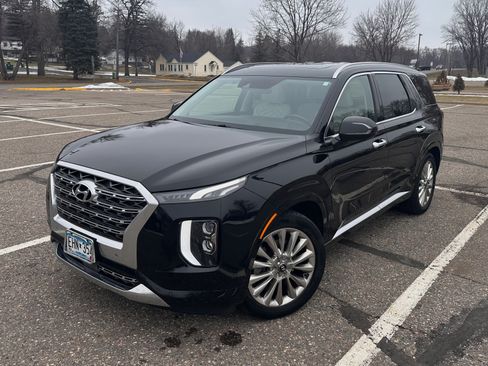 Used 2020 Hyundai Palisade Limited image 1