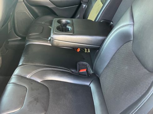 Used 2020 Jeep Cherokee Latitude Plus image 6