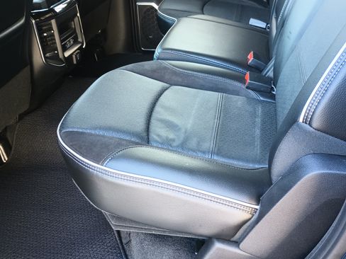 Used 2023 RAM 2500 Laramie w/ Night Edition image 13