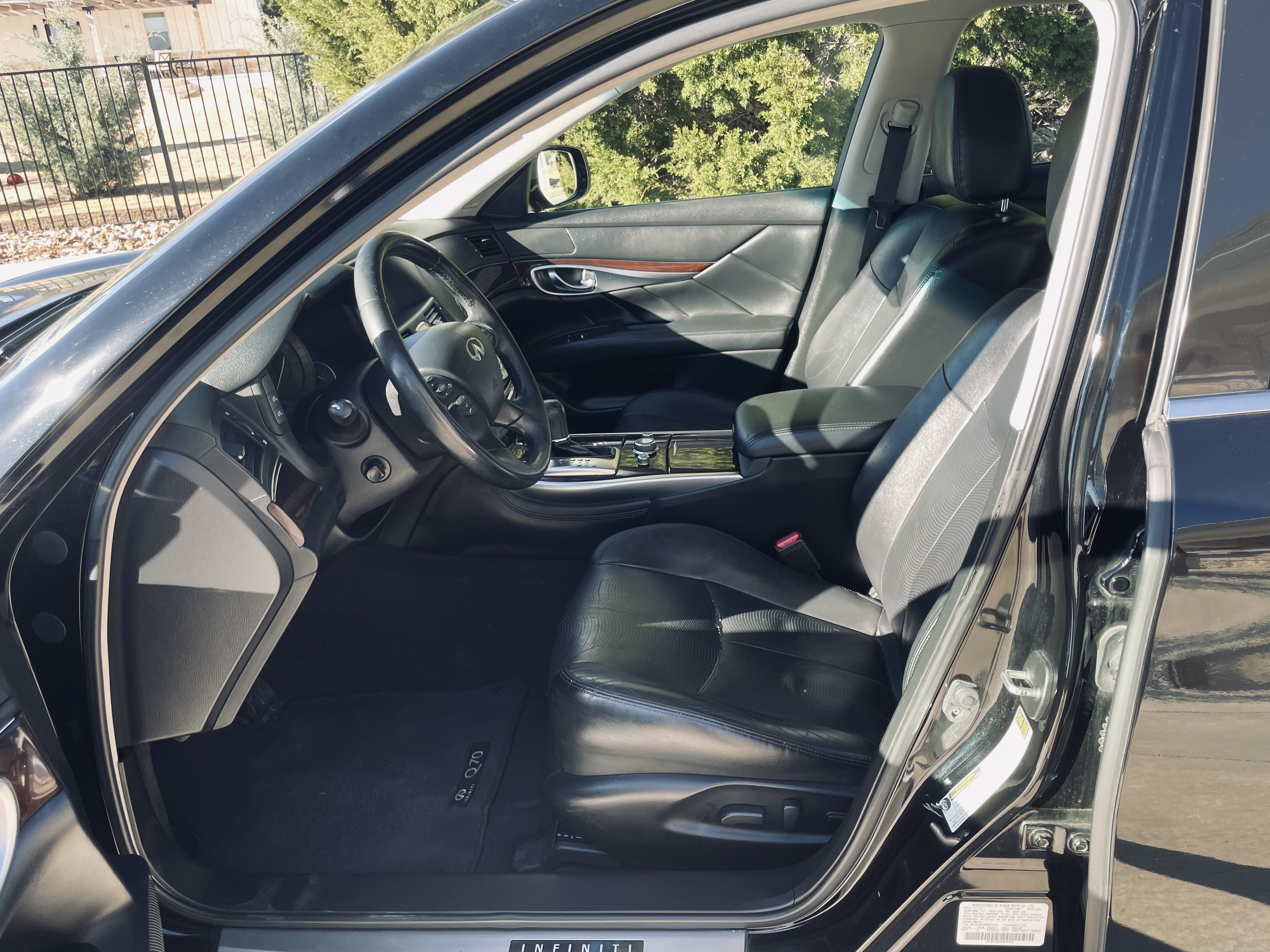 Used 2015 INFINITI Q70 3.7 RWD image 15