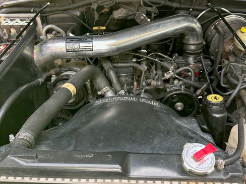 Used 1999 Jeep Wrangler SE AWD/4WD image 14