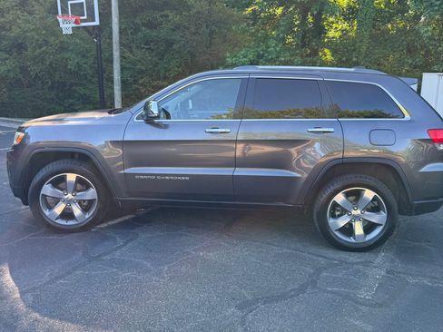 Used 2014 Jeep Grand Cherokee Limited AWD/4WD image 2