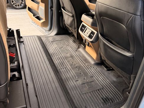 Used 2024 Ford F350 Lariat w/ Lariat Ultimate Package image 30