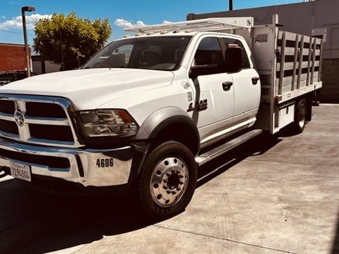 Used 2016 RAM 5500 SLT w/ Quick Order Package 29G SLT RWD image 1