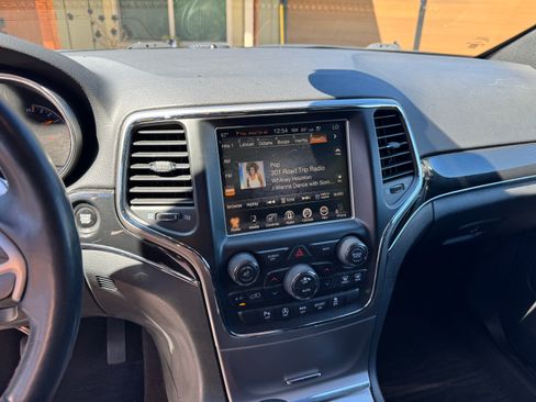 Used 2017 Jeep Grand Cherokee Trailhawk image 11