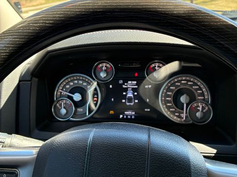 Used 2014 RAM 1500 Limited AWD/4WD image 8