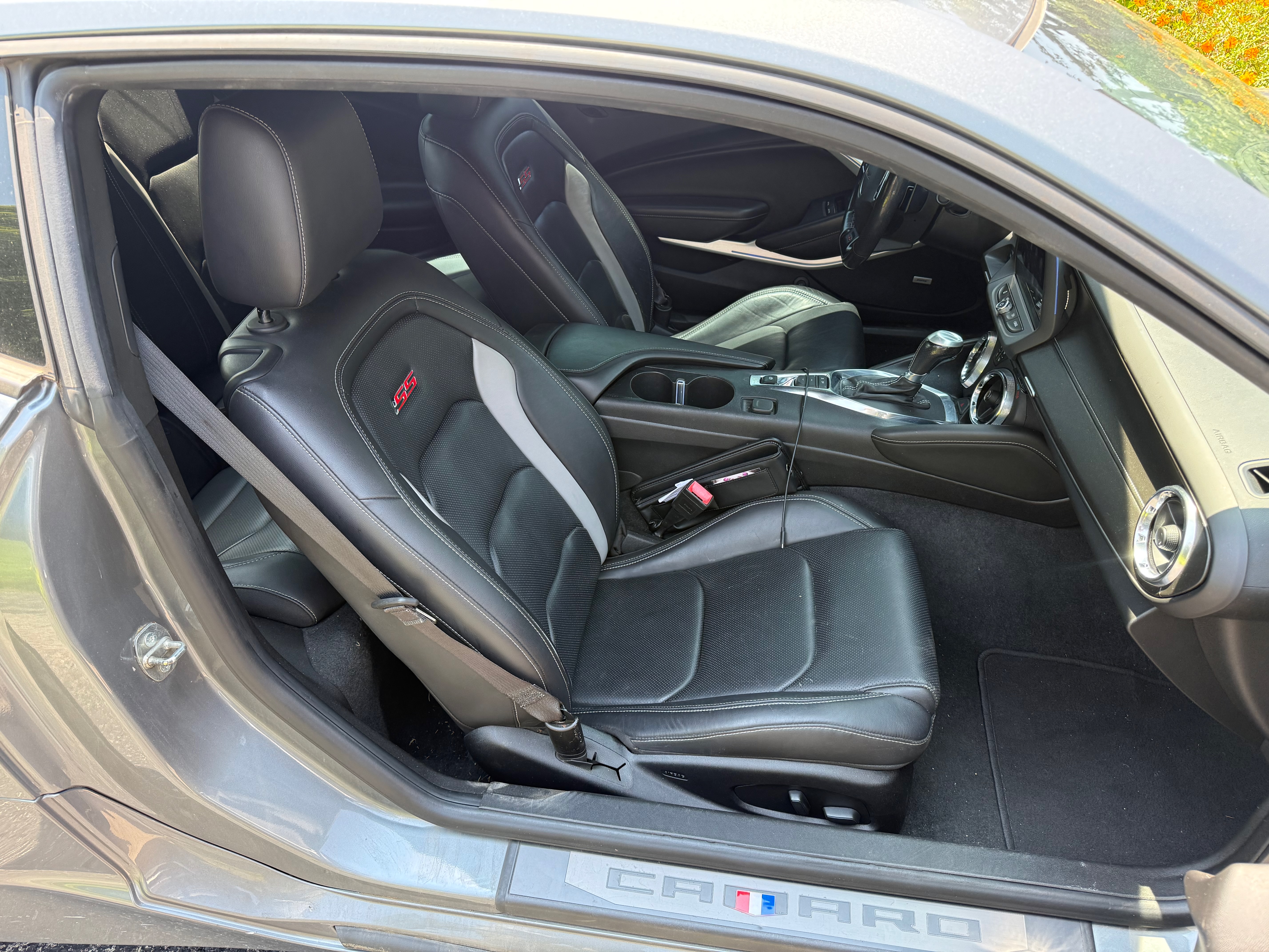 Used 2020 Chevrolet Camaro SS RWD image 13