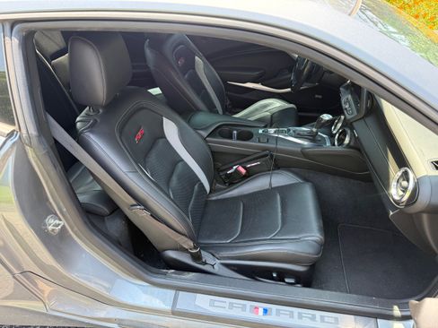 Used 2020 Chevrolet Camaro SS RWD image 13