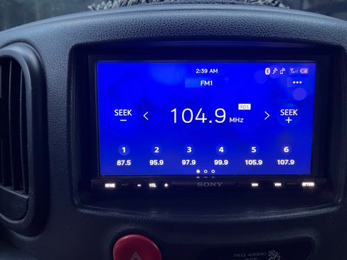 Used 2012 Nissan Cube 1.8 S w/ Indigo Limited Edition Pkg image 2