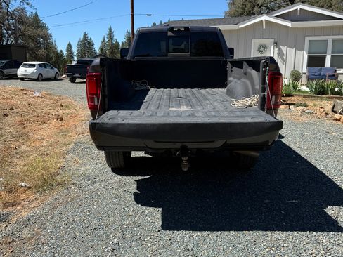 Used 2025 RAM 2500 Big Horn AWD/4WD image 10