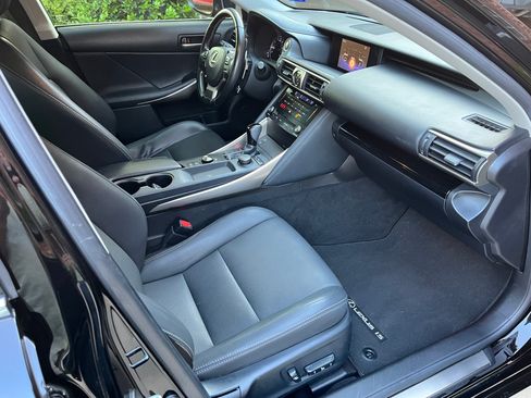 Used 2017 Lexus IS 200t w/ Premium Package image 5