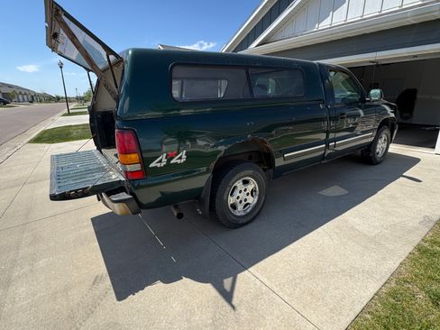 Used 2001 Chevrolet Silverado 1500 4x4 Regular Cab image 5
