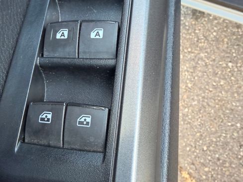 Used 2019 Toyota Tacoma TRD Off-Road image 15